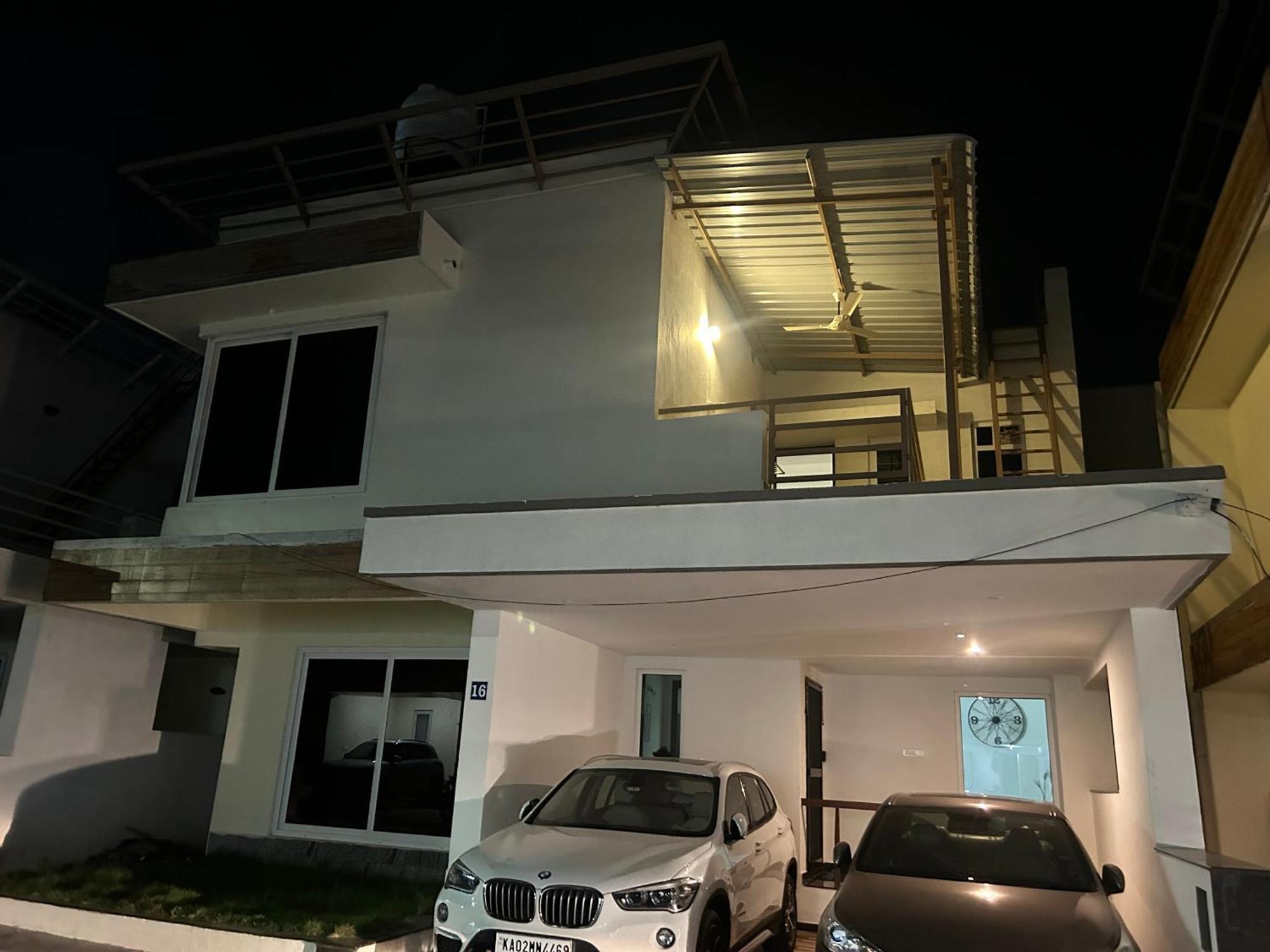 Blissful Home Near Coimbatore Airport Buitenkant foto